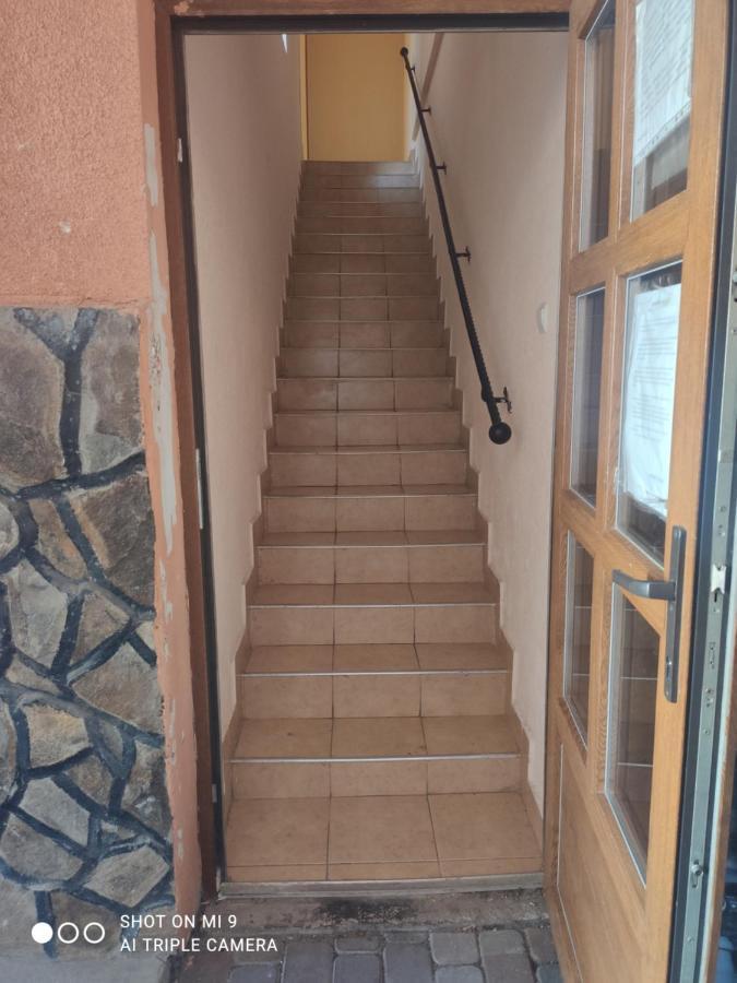Apartments Domovik On Valenberga 3 무카체베 외부 사진